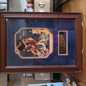 Walt Frazier signed Knicks Lakers picture GUC 16 x 22 inch frame